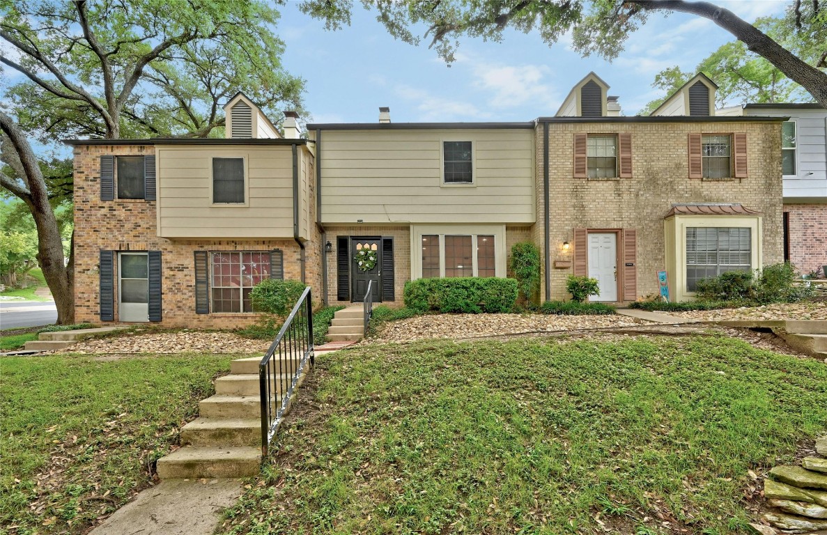 6637 Valleyside Road , Austin, TX, 78731 | 3090564 | Realty Texas LLC