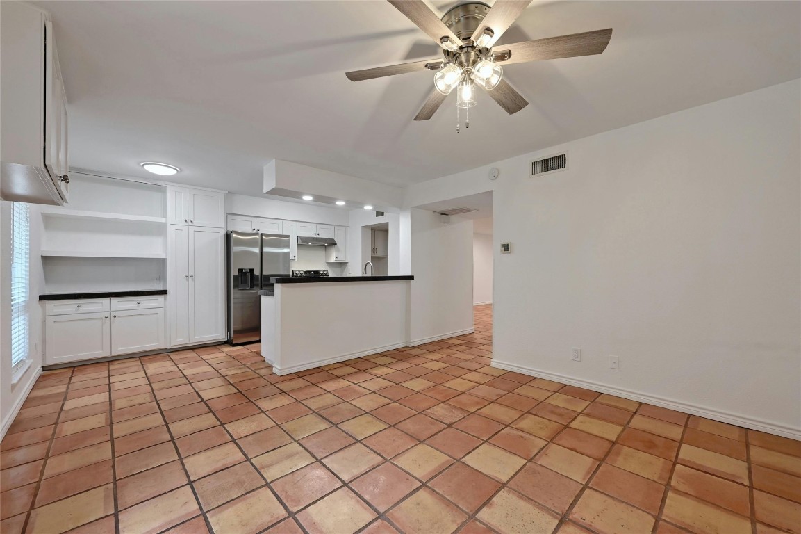 6637 Valleyside Road , Austin, TX, 78731 | 3090564 | Realty Texas LLC