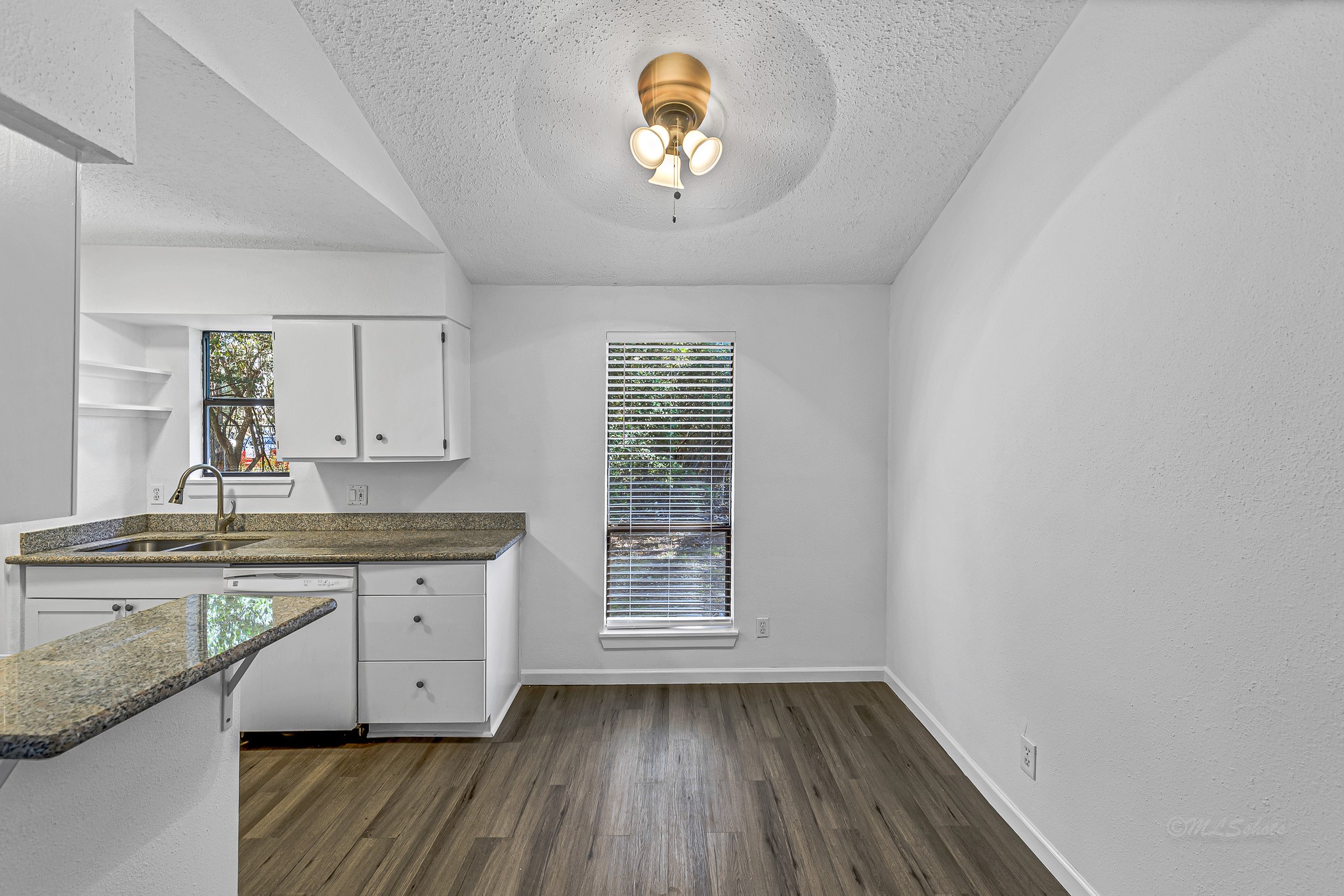 32B E Rivercrest Drive , Houston, TX, 77042 | 30546755 | Realty Texas LLC