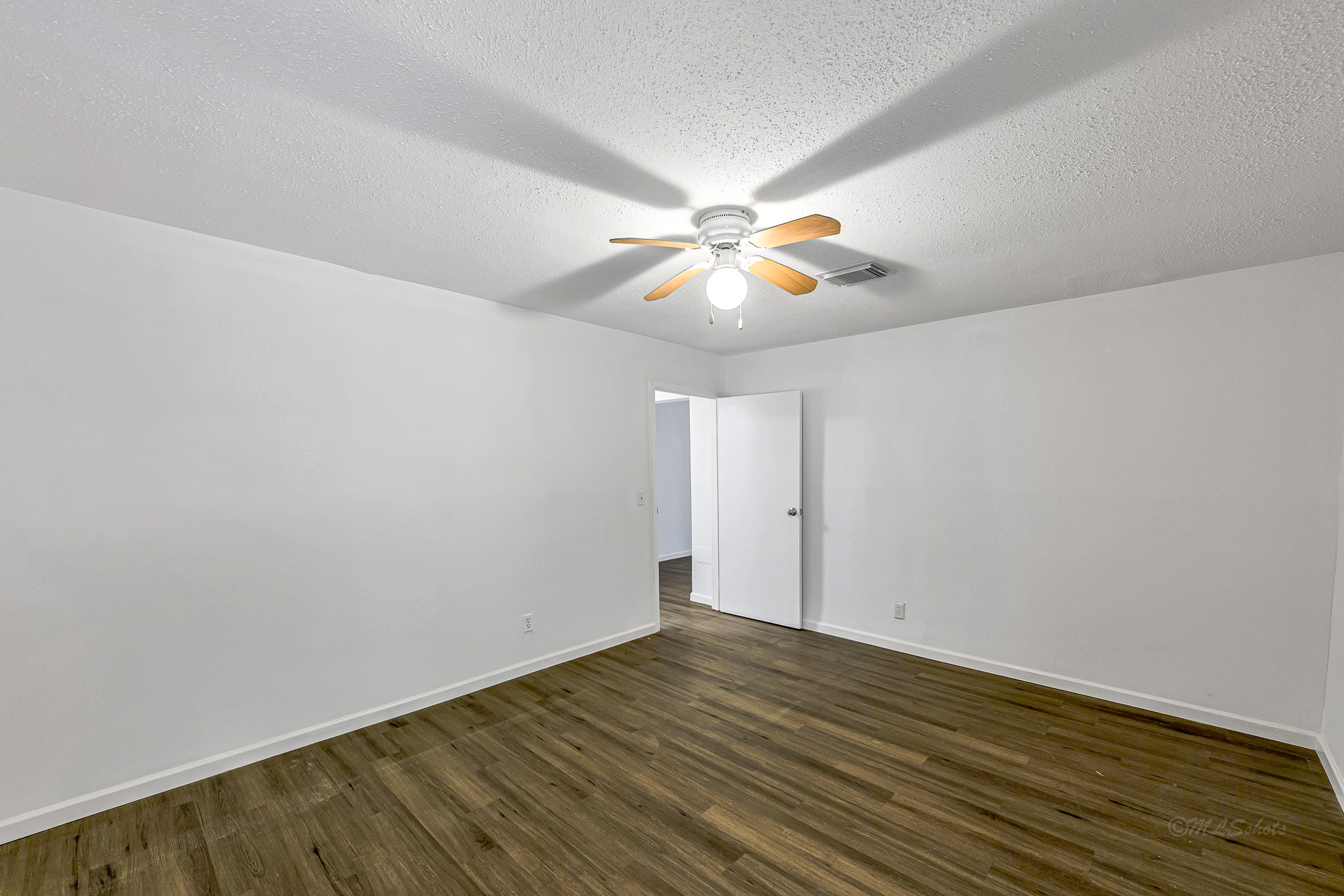 32B E Rivercrest Drive , Houston, TX, 77042 | 30546755 | Realty Texas LLC