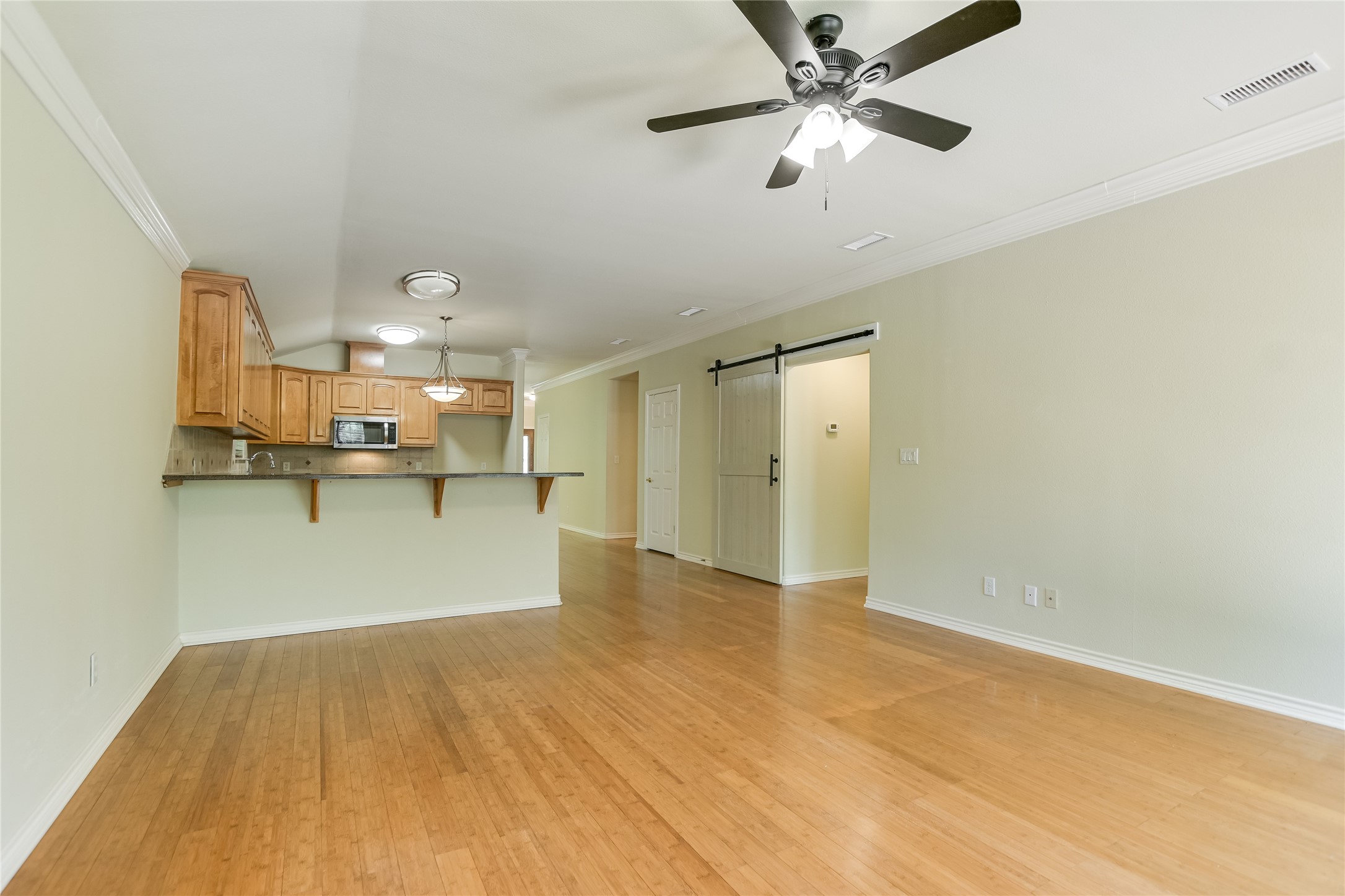 104 Springfield, Horseshoe Bay, TX, 78657 | 6291473 | Realty Texas LLC