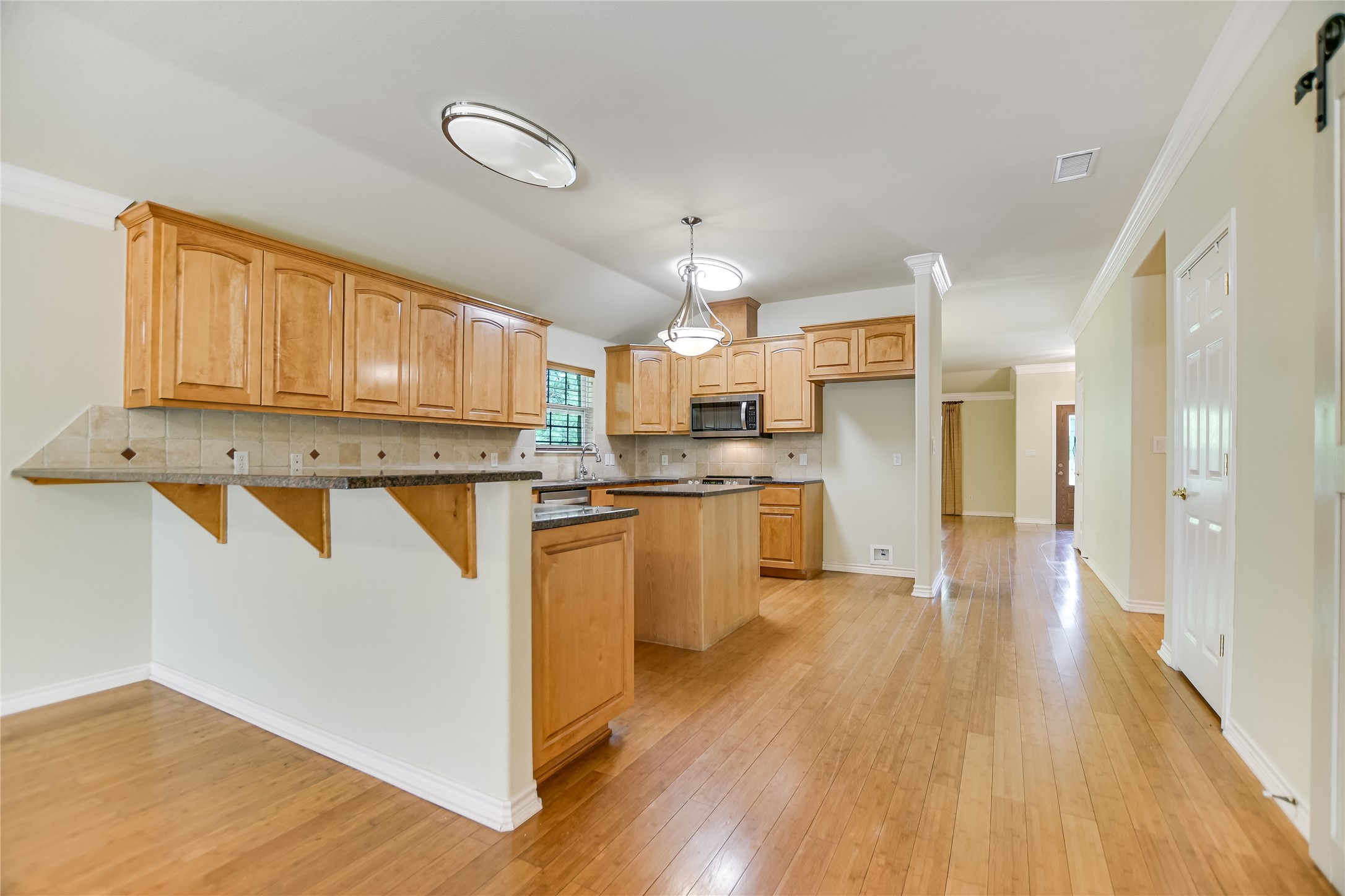 104 Springfield, Horseshoe Bay, TX, 78657 | 6291473 | Realty Texas LLC