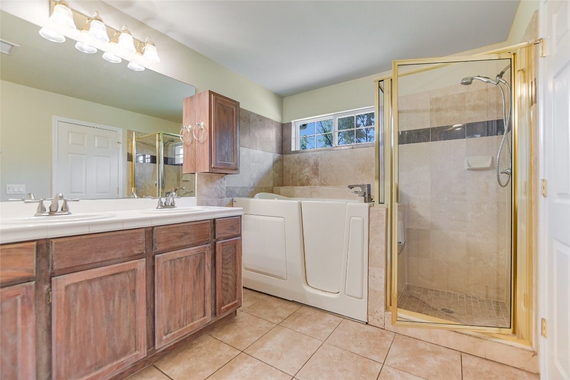 104 Springfield, Horseshoe Bay, TX, 78657 | 6291473 | Realty Texas LLC