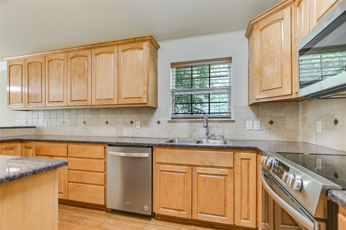 104 Springfield, Horseshoe Bay, TX, 78657 | 6291473 | Realty Texas LLC