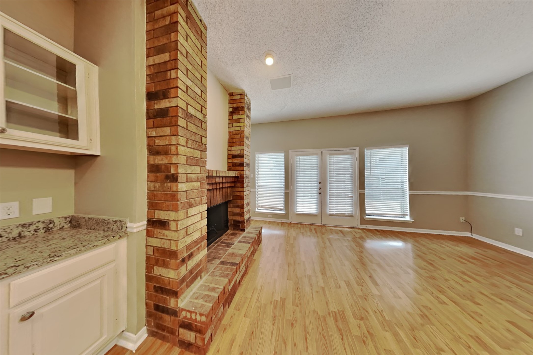 508 Holliday Lane , Euless, TX, 76039 | 20935344 | Realty Texas LLC
