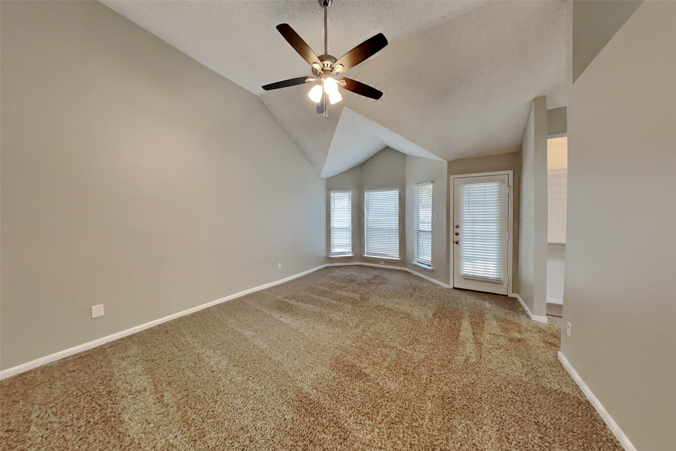 508 Holliday Lane , Euless, TX, 76039 | 20935344 | Realty Texas LLC