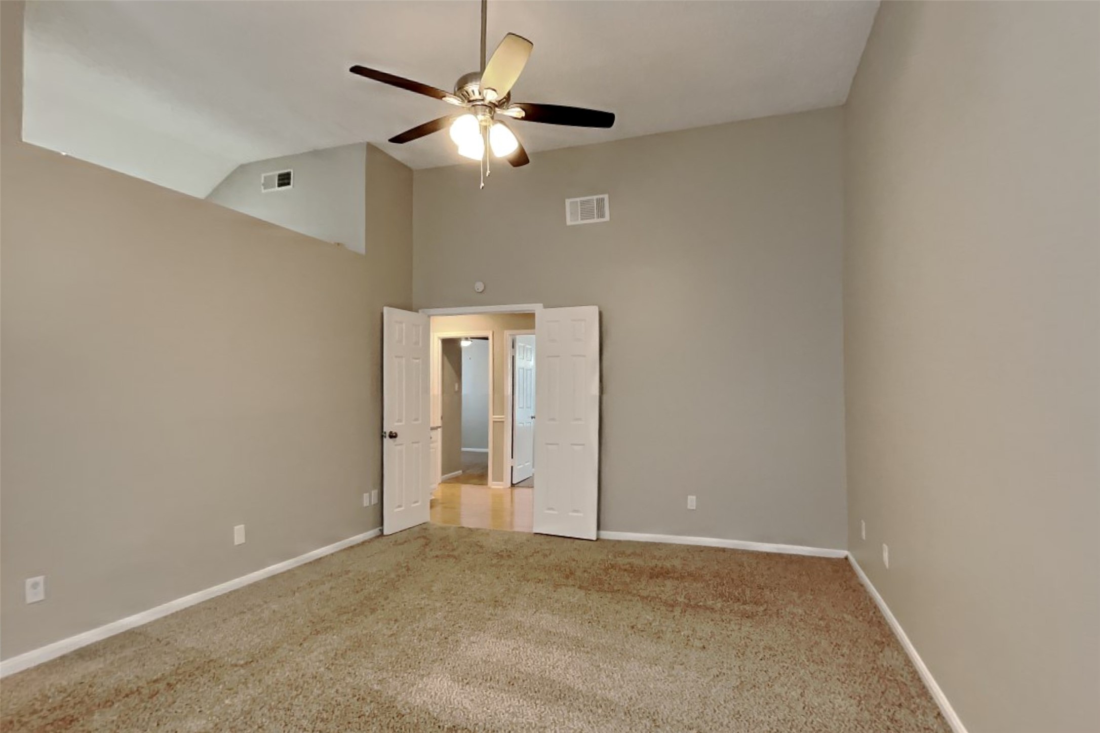 508 Holliday Lane , Euless, TX, 76039 | 20935344 | Realty Texas LLC