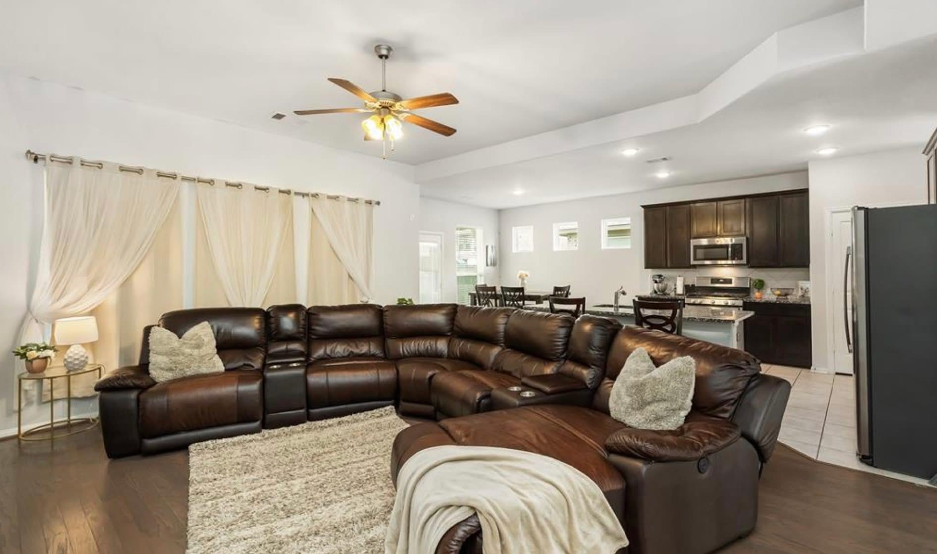 15711 E Galley Drive , Crosby, TX, 77532 | 49557887 | Realty Texas LLC