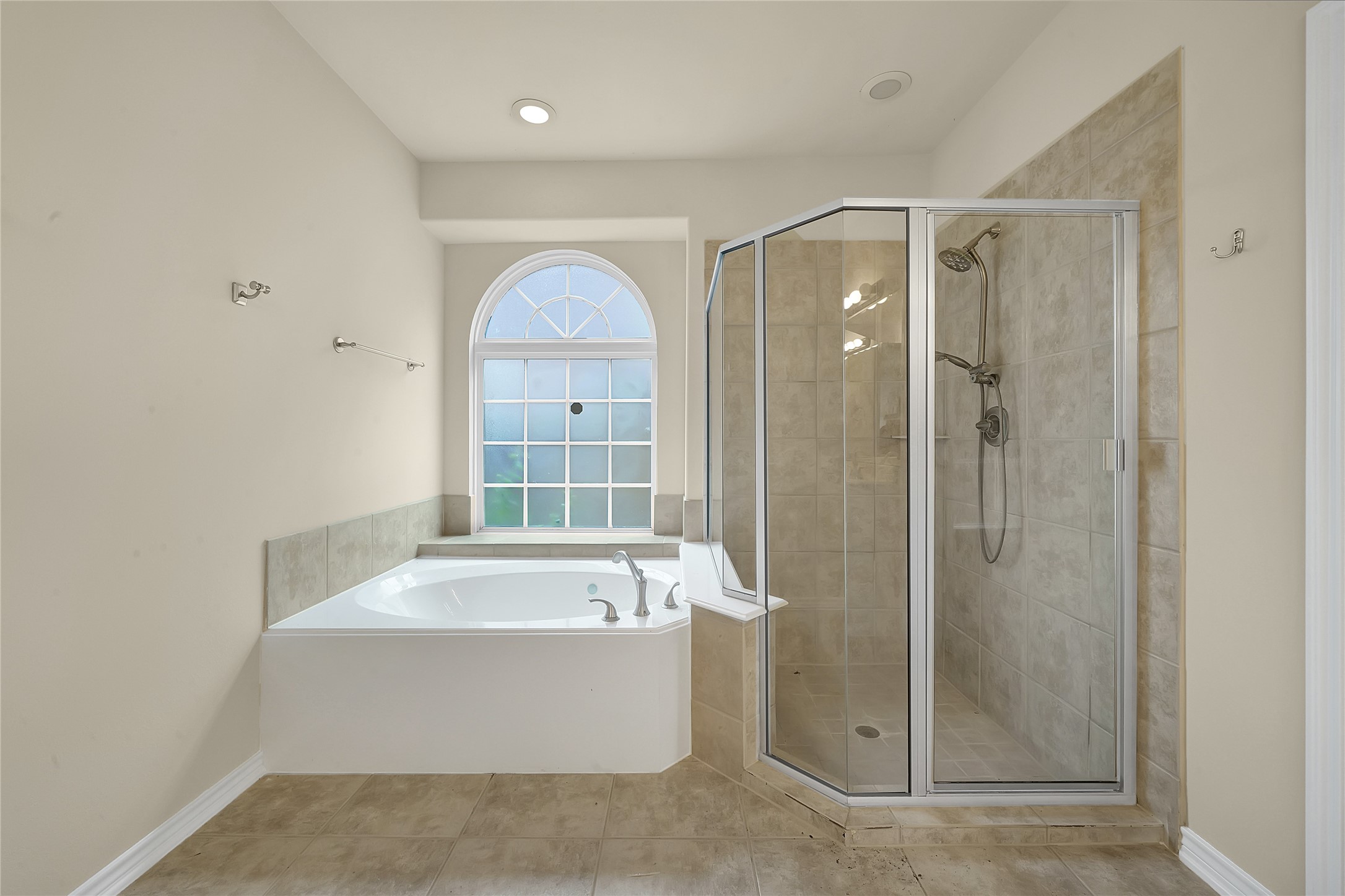 2108 Asbury Court , Pearland, TX, 77581 | 28552588 | Realty Texas LLC