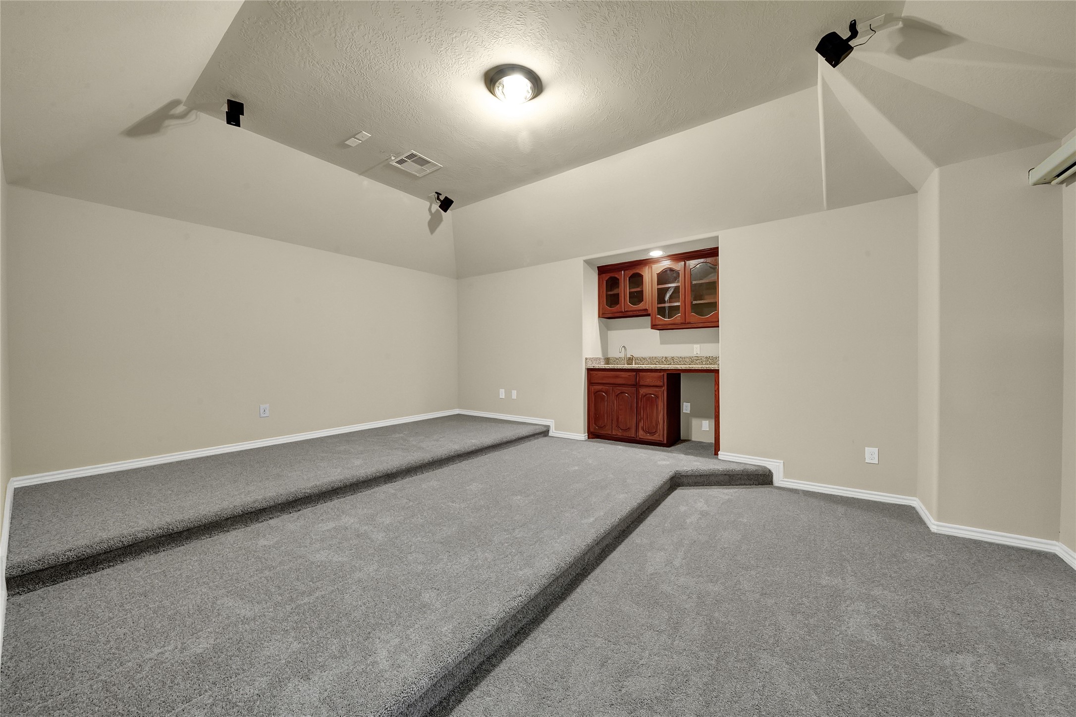 2108 Asbury Court , Pearland, TX, 77581 | 28552588 | Realty Texas LLC