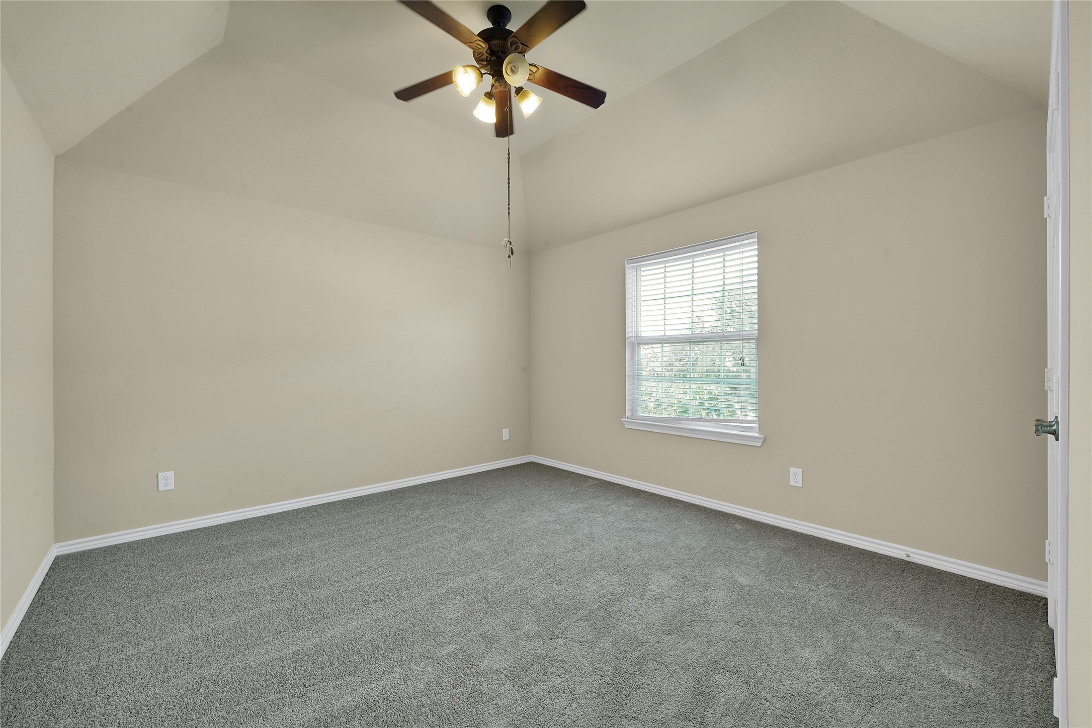 2108 Asbury Court , Pearland, TX, 77581 | 28552588 | Realty Texas LLC