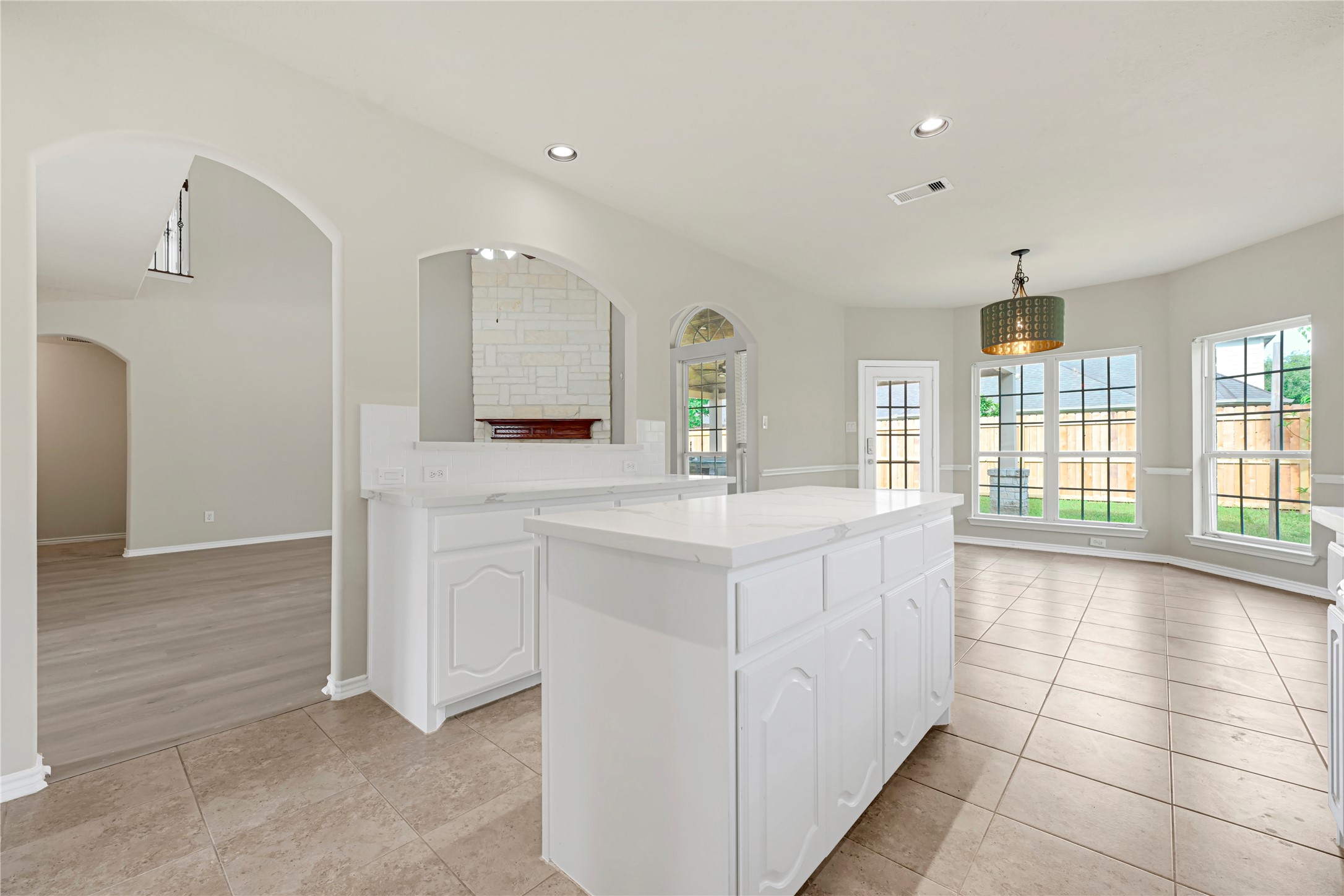 2108 Asbury Court , Pearland, TX, 77581 | 28552588 | Realty Texas LLC