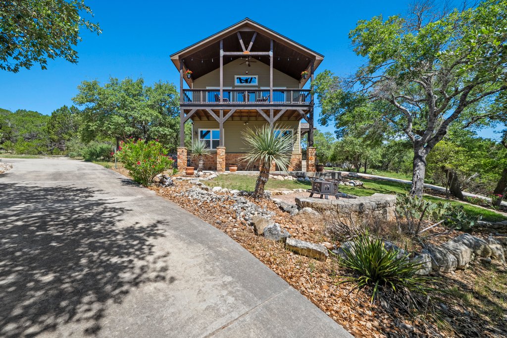 2038 Owl , Canyon Lake, TX, 78133 | 25005749 | Realty Texas LLC