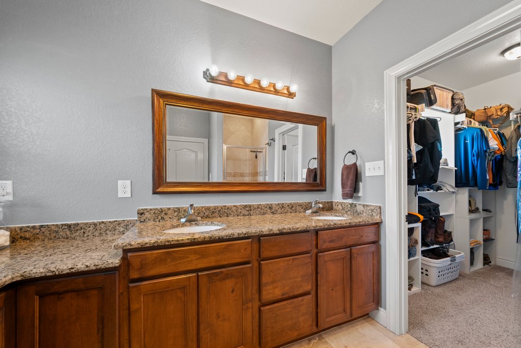 2038 Owl , Canyon Lake, TX, 78133 | 25005749 | Realty Texas LLC