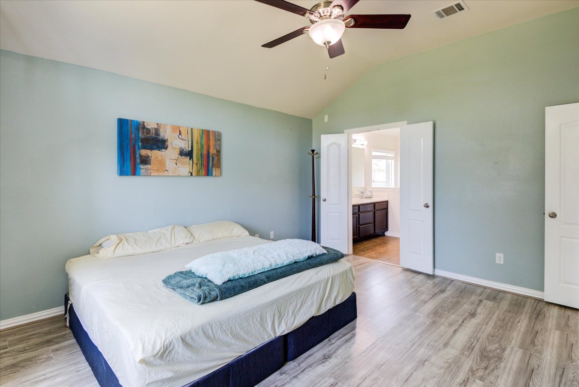 549 Pond View Pass , Buda, TX, 78610 | 4611751 | Realty Texas LLC