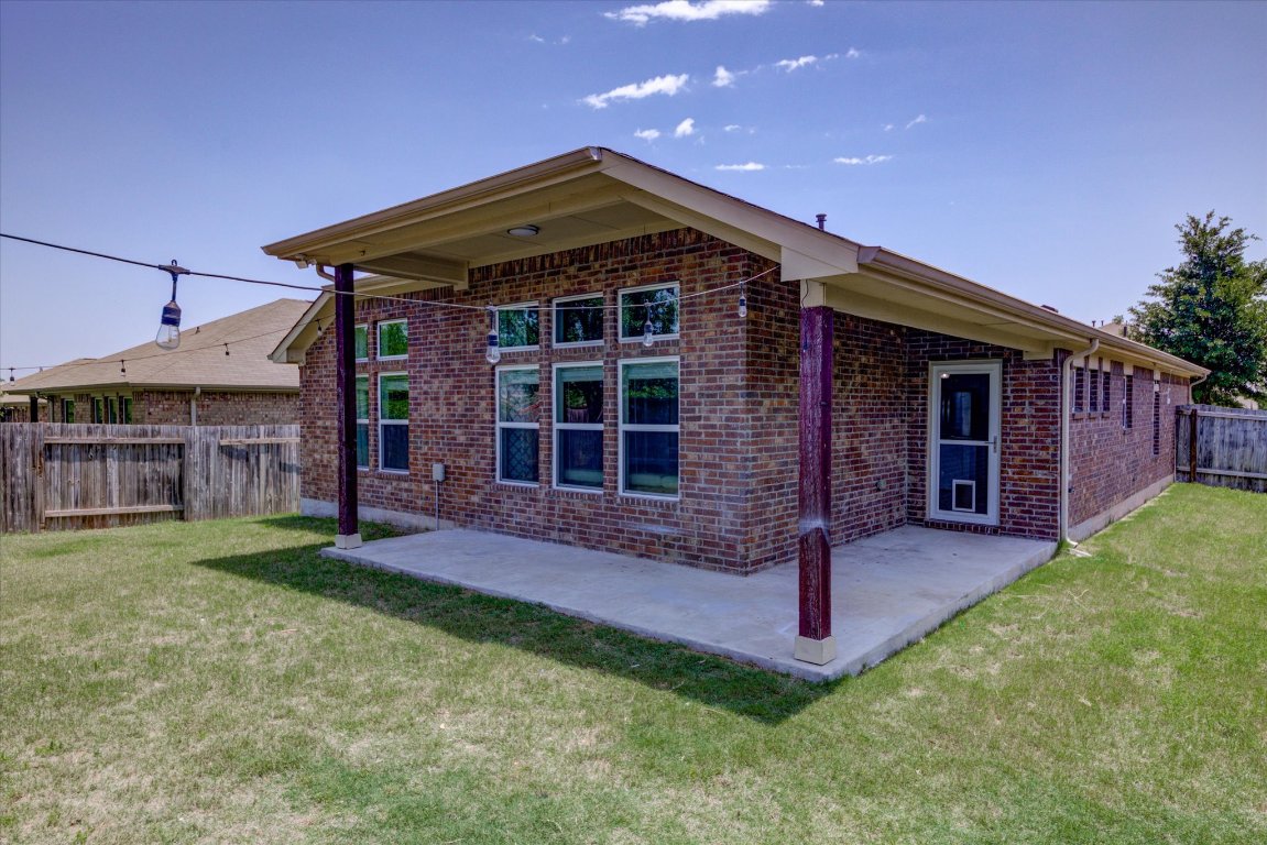549 Pond View Pass , Buda, TX, 78610 | 4611751 | Realty Texas LLC