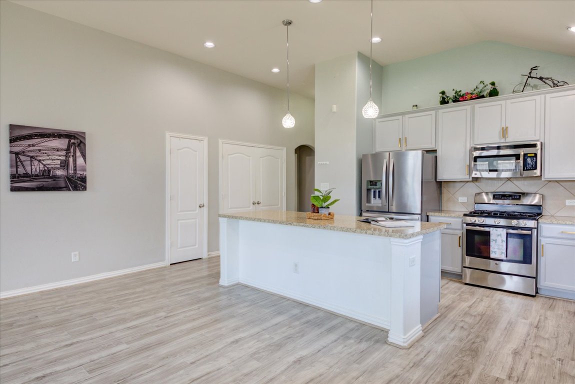 549 Pond View Pass , Buda, TX, 78610 | 4611751 | Realty Texas LLC
