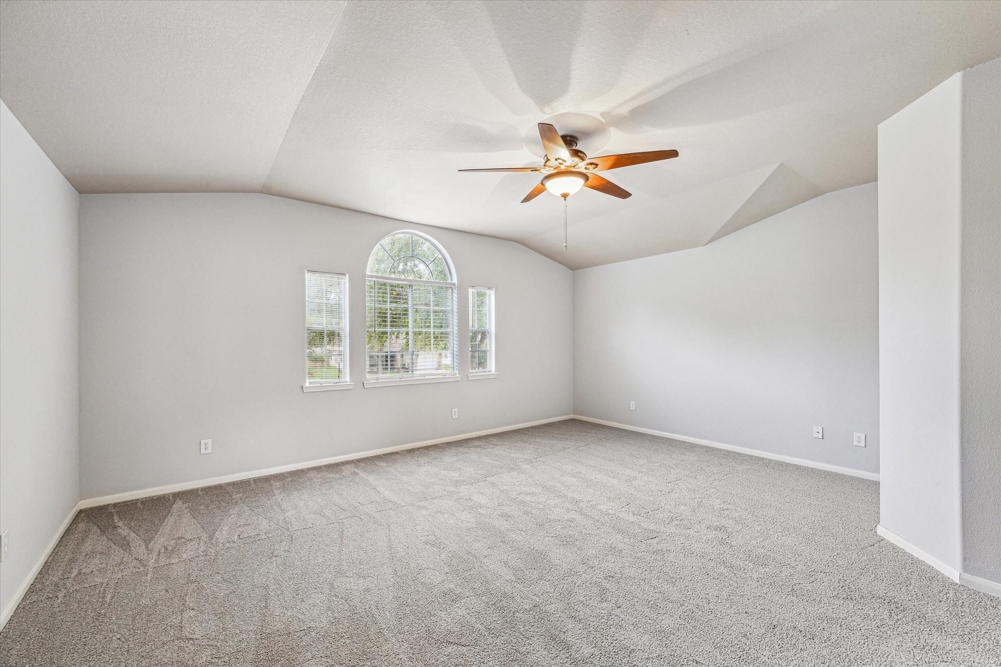 1056 Inverness Cove , Dickinson, TX, 77539 | 19656063 | Realty Texas LLC