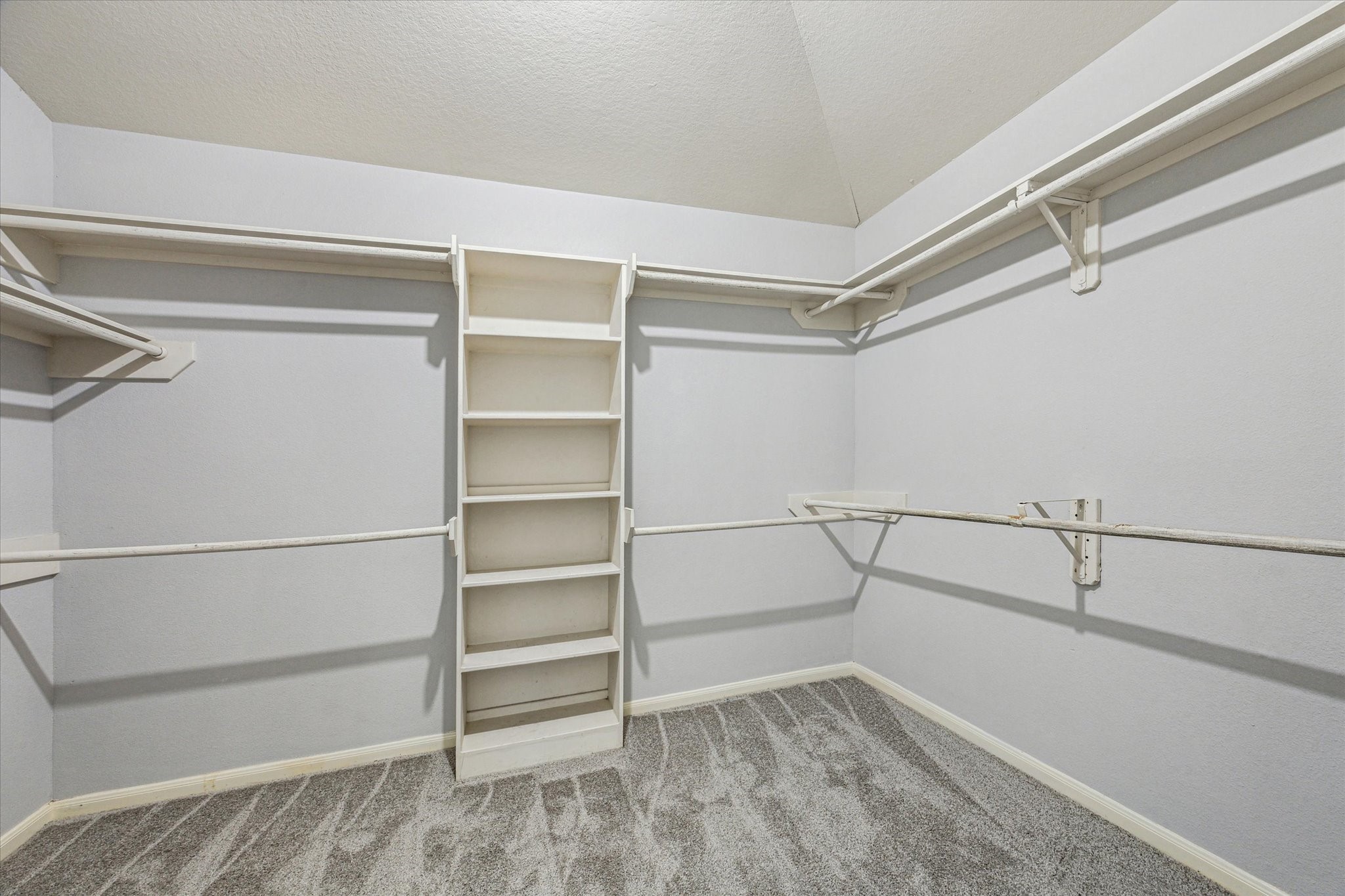 1056 Inverness Cove , Dickinson, TX, 77539 | 19656063 | Realty Texas LLC
