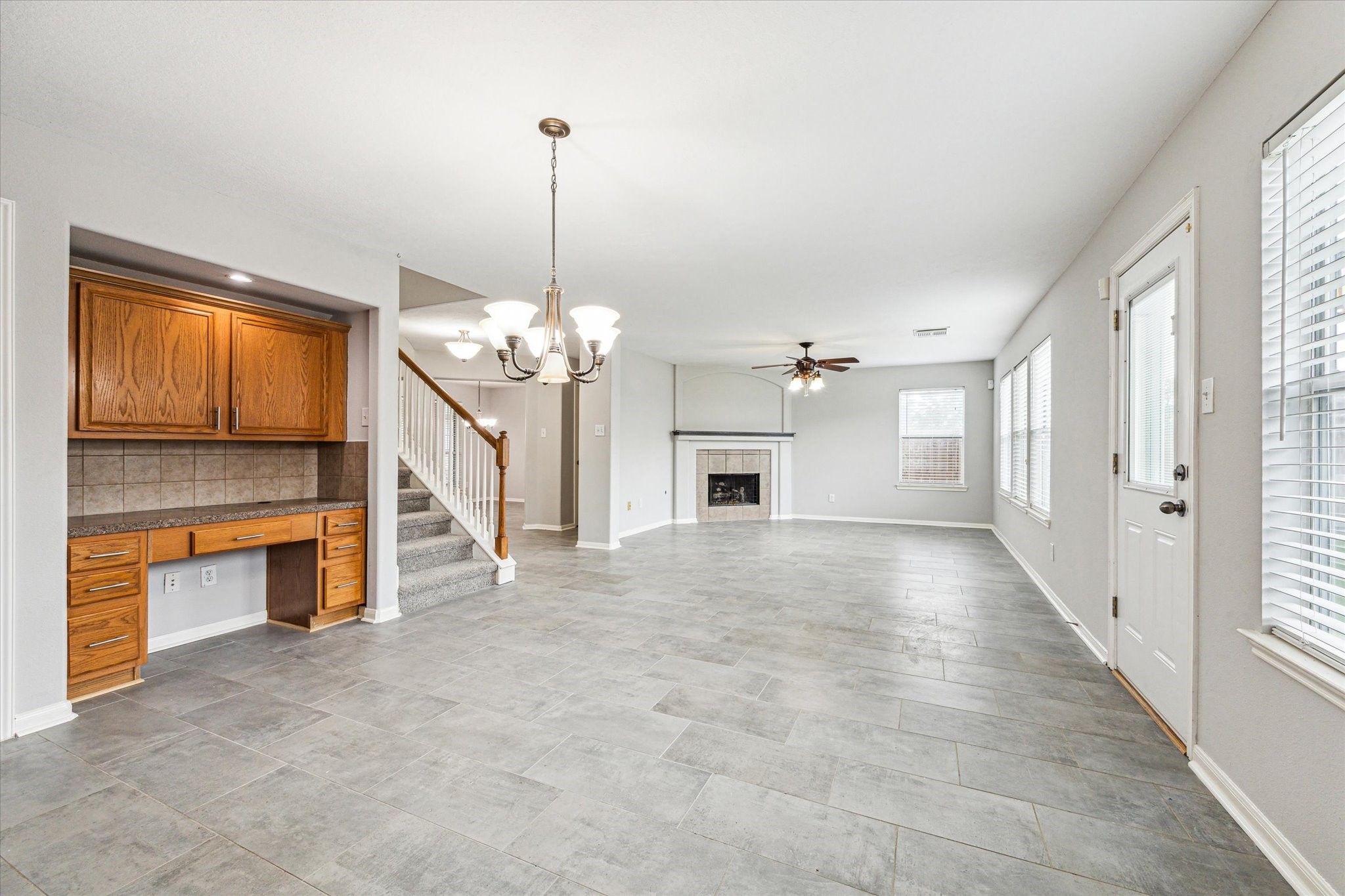 1056 Inverness Cove , Dickinson, TX, 77539 | 19656063 | Realty Texas LLC