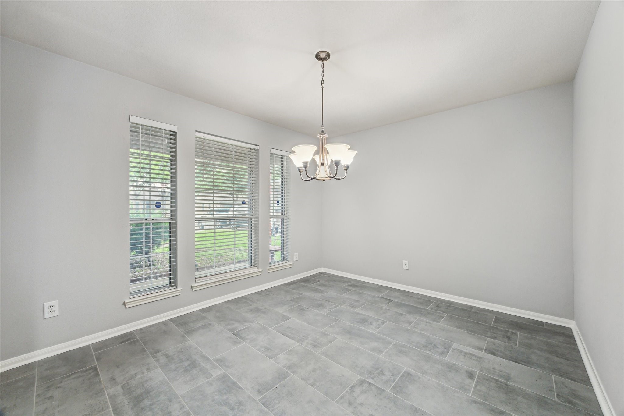 1056 Inverness Cove , Dickinson, TX, 77539 | 19656063 | Realty Texas LLC