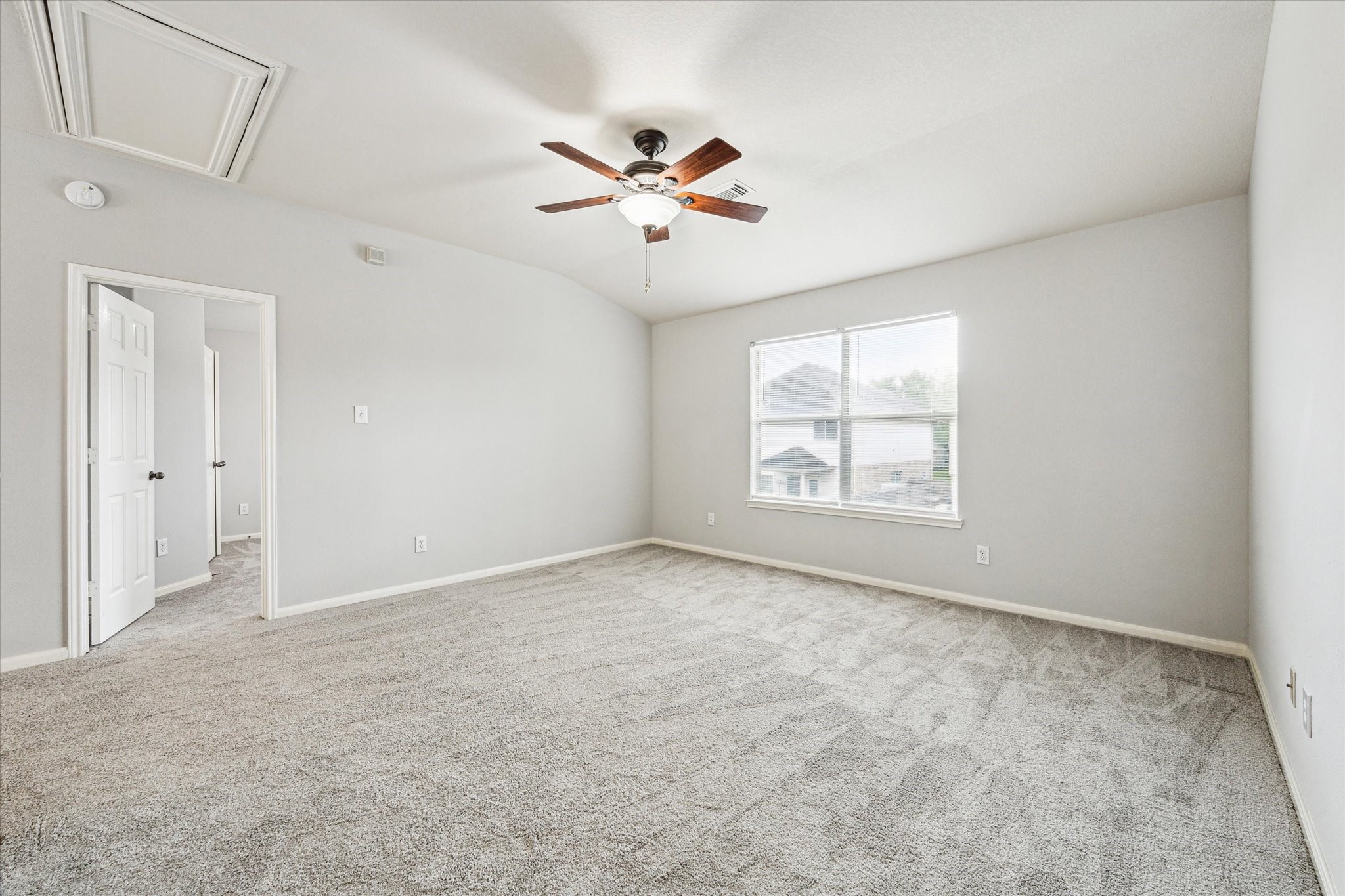 1056 Inverness Cove , Dickinson, TX, 77539 | 19656063 | Realty Texas LLC