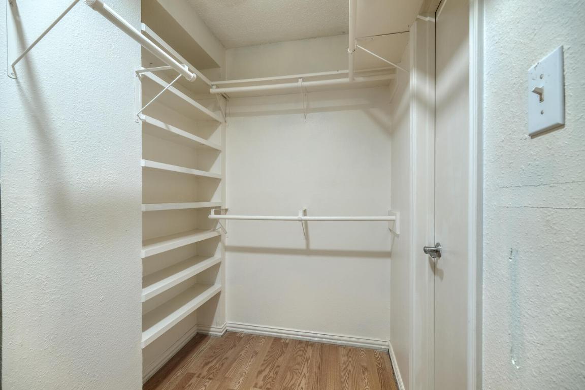 1124 Brookswood Avenue , Austin, TX, 78721 | 7976437 | Realty Texas LLC