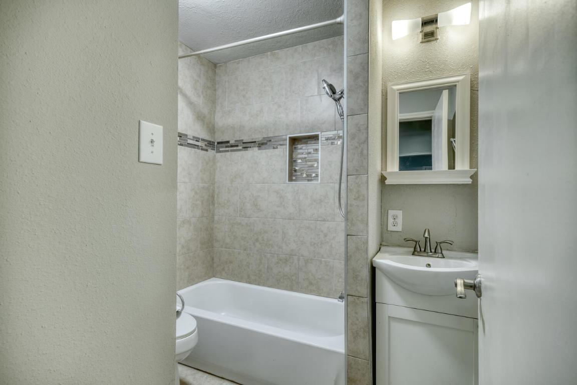 1124 Brookswood Avenue , Austin, TX, 78721 | 7976437 | Realty Texas LLC