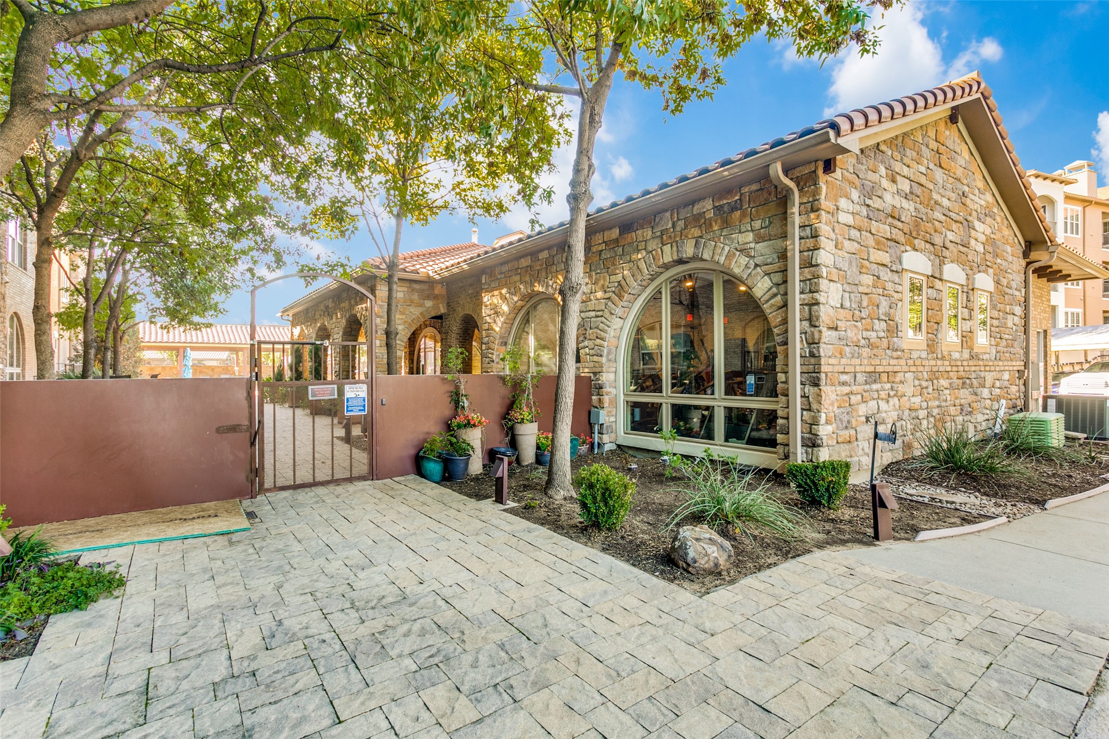 6631 Via Positano 402 , Irving, TX, 75039 | 20935870 | Realty Texas LLC