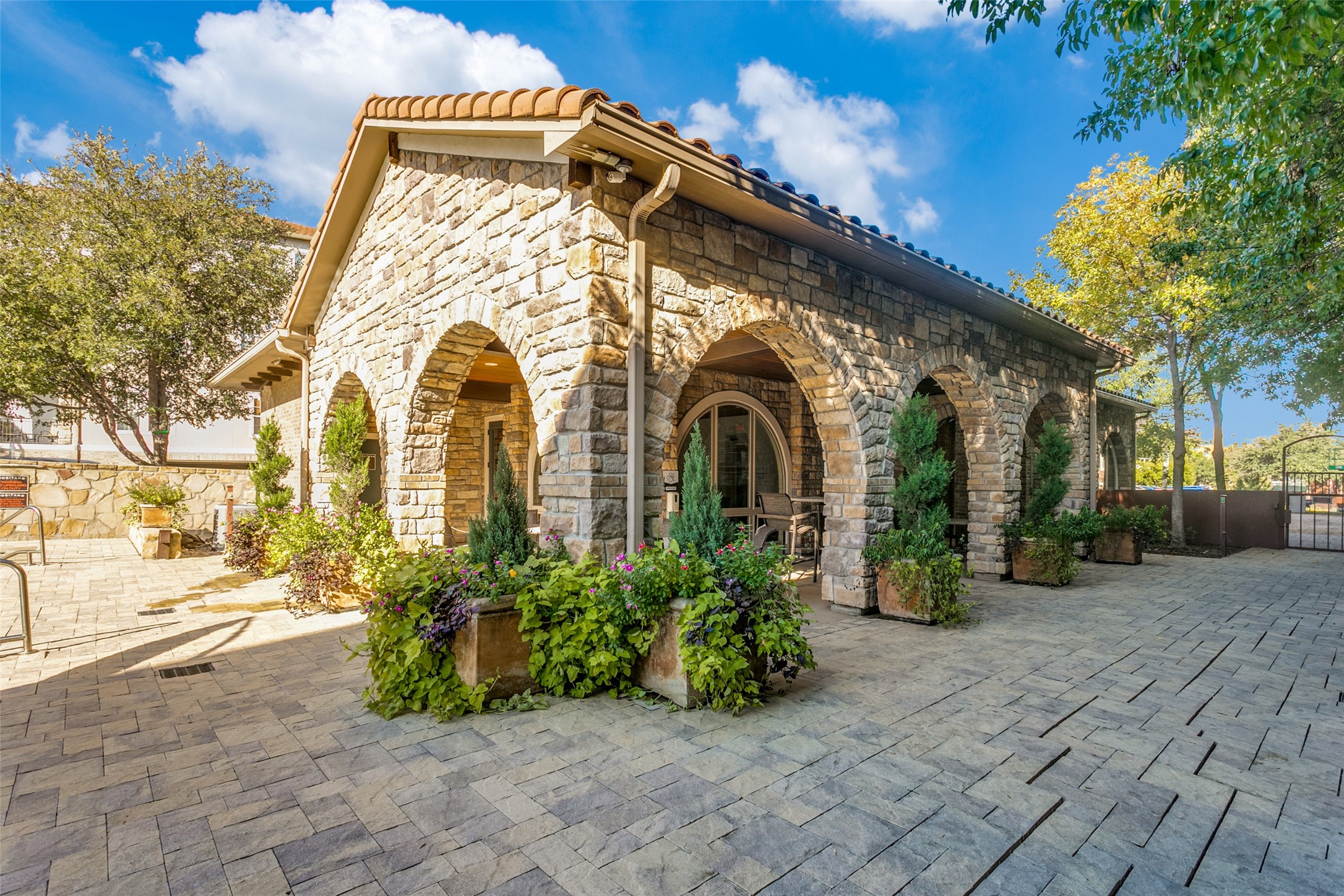 6631 Via Positano 402 , Irving, TX, 75039 | 20935870 | Realty Texas LLC