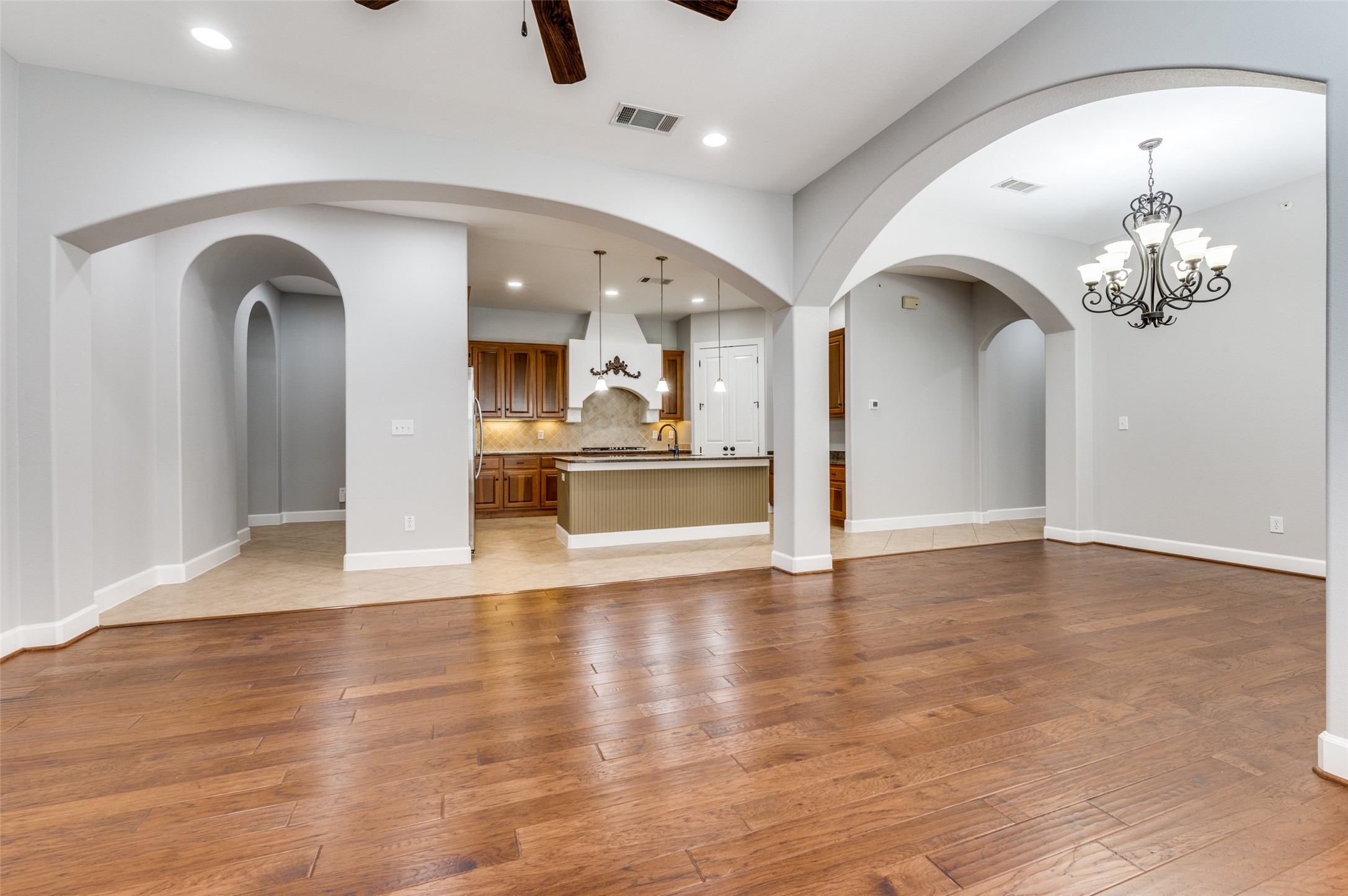 6631 Via Positano 402 , Irving, TX, 75039 | 20935870 | Realty Texas LLC