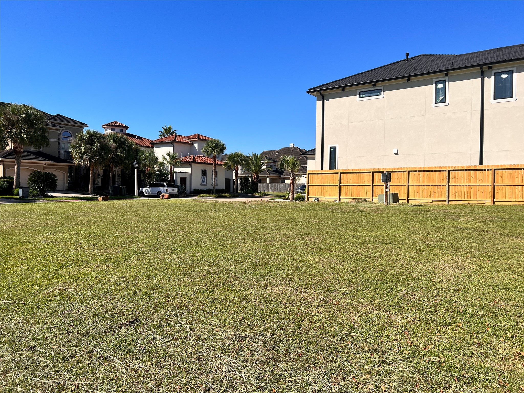 716 Harborside Way , Kemah, TX, 77565 | 86543380 | Realty Texas LLC