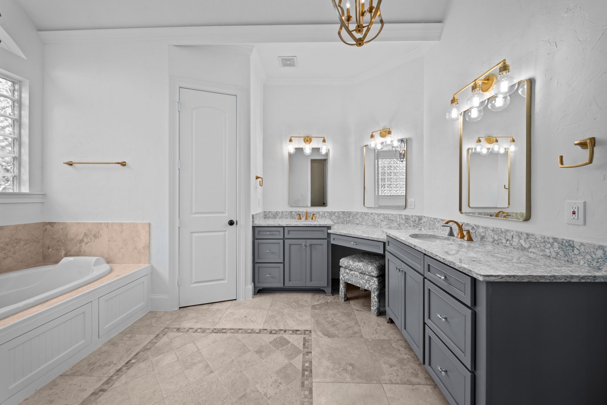 3 Amulet Oaks Place , The Woodlands, TX, 77382 | 55355651 | Realty Texas LLC