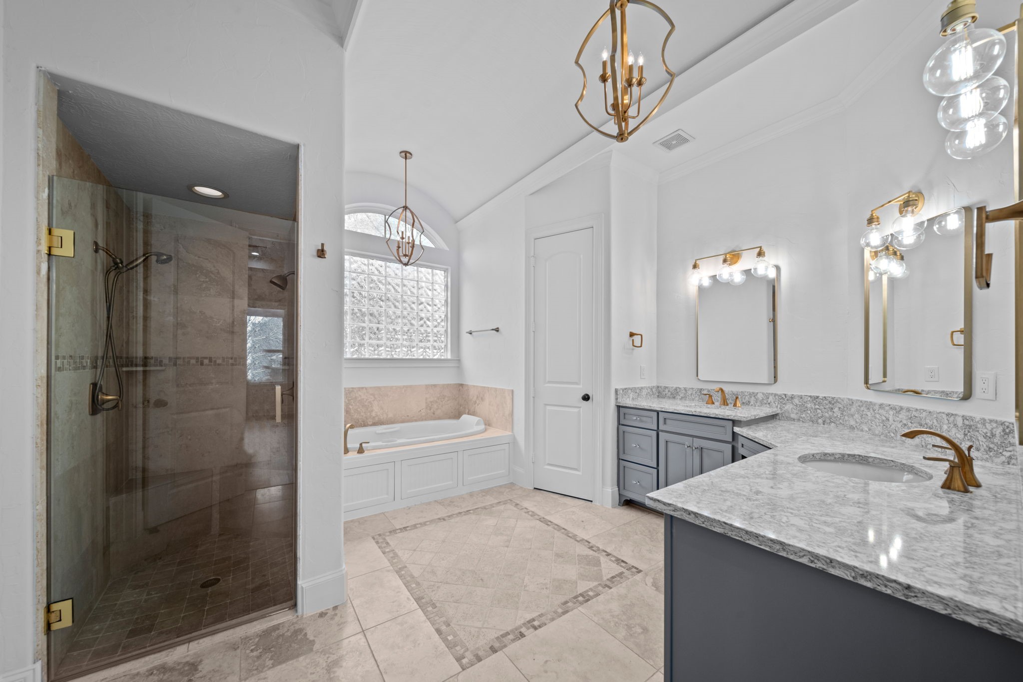 3 Amulet Oaks Place , The Woodlands, TX, 77382 | 55355651 | Realty Texas LLC