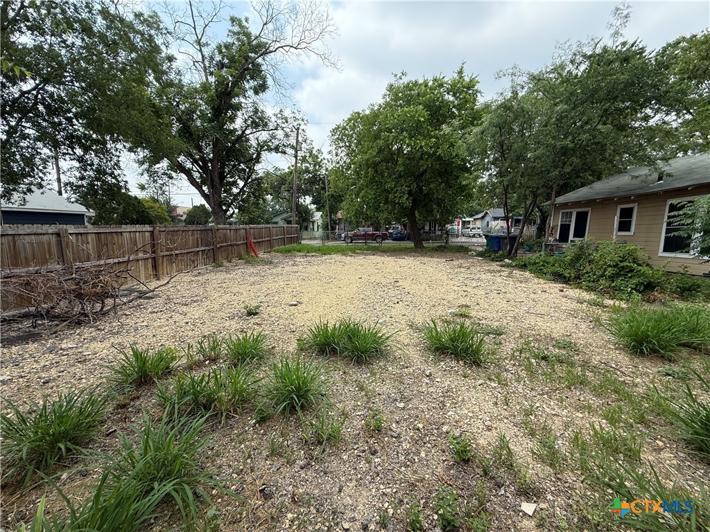 1615 Arbor Place, San Antonio, TX, 78207 | 579570 | Realty Texas LLC