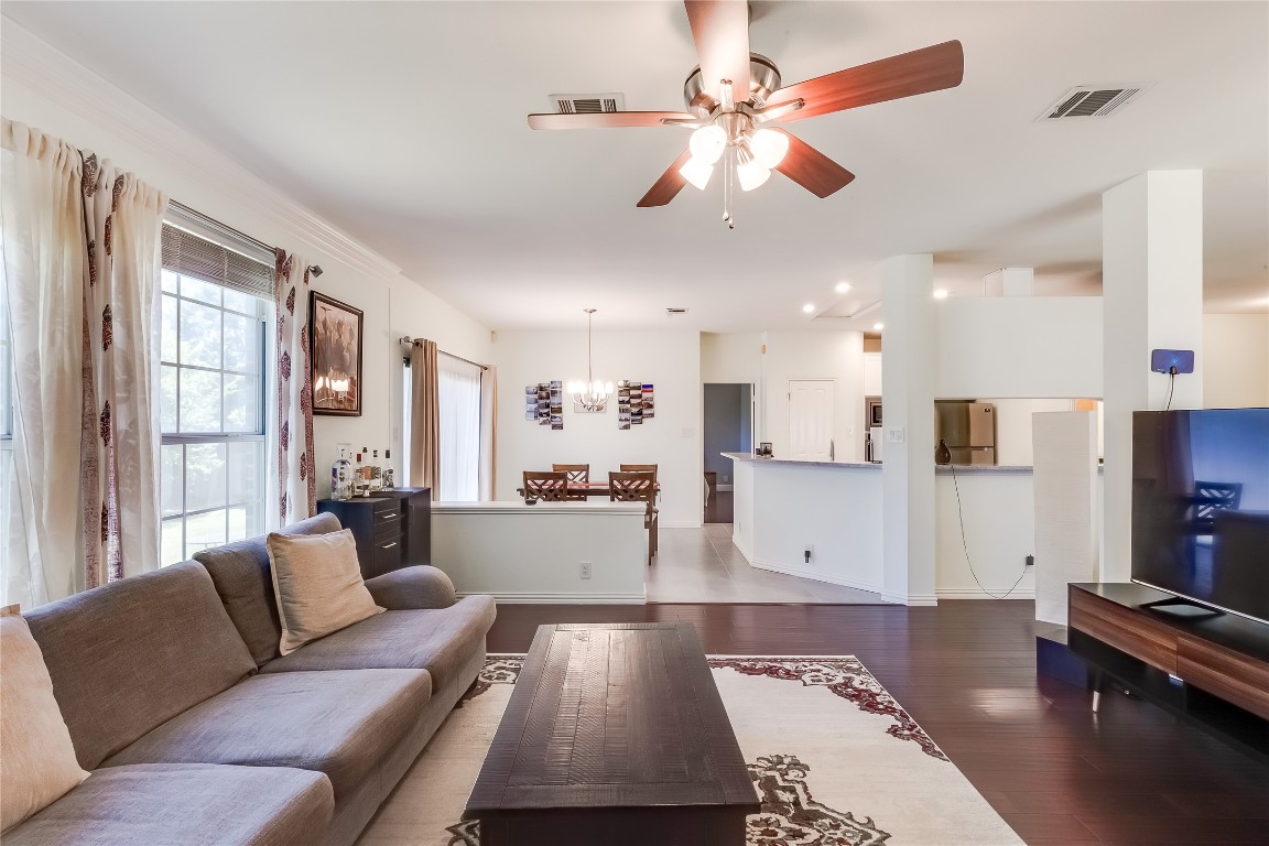 8203 Ganttcrest Drive , Austin, TX, 78749 | 6189809 | Realty Texas LLC