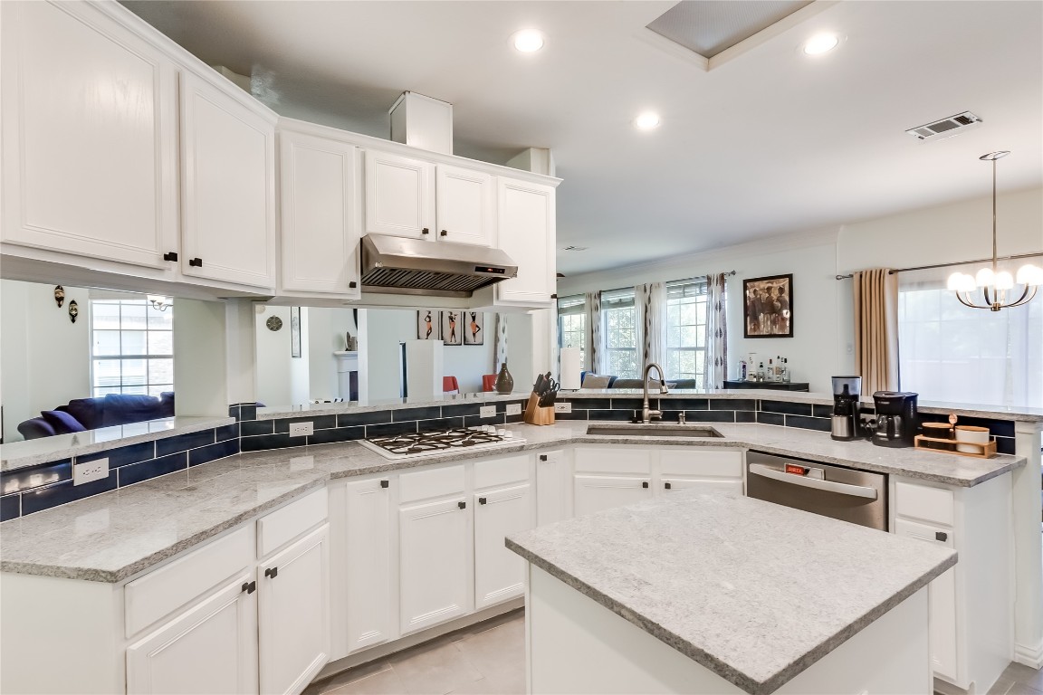 8203 Ganttcrest Drive , Austin, TX, 78749 | 6189809 | Realty Texas LLC