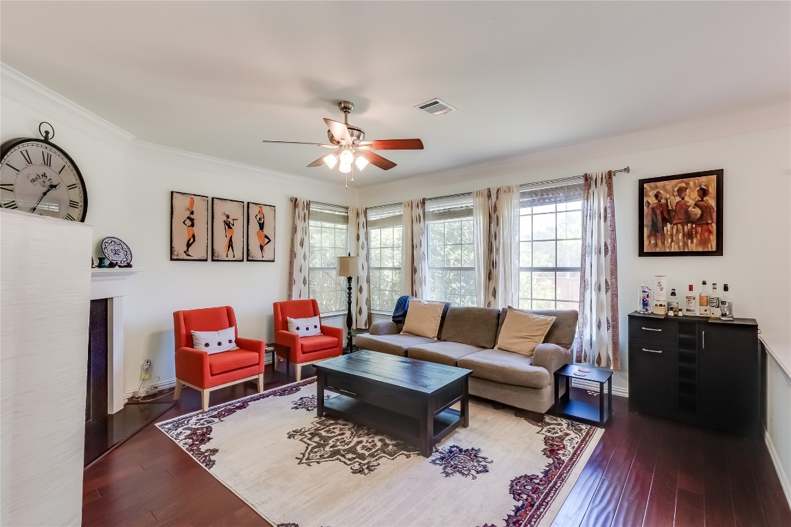 8203 Ganttcrest Drive , Austin, TX, 78749 | 6189809 | Realty Texas LLC