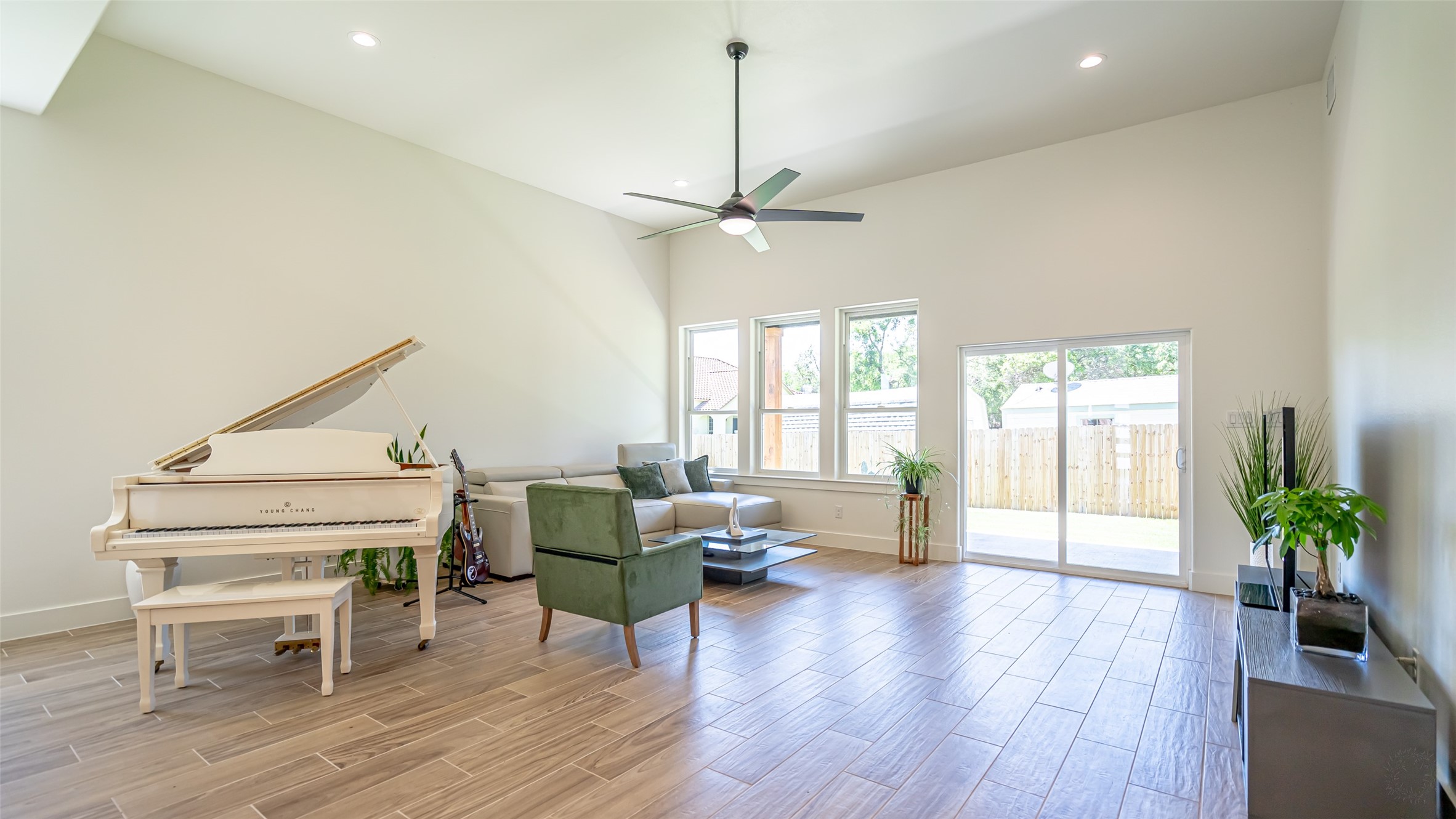 4560 Jackson Bend Court , Granbury, TX, 76049 | 20935859 | Realty Texas LLC