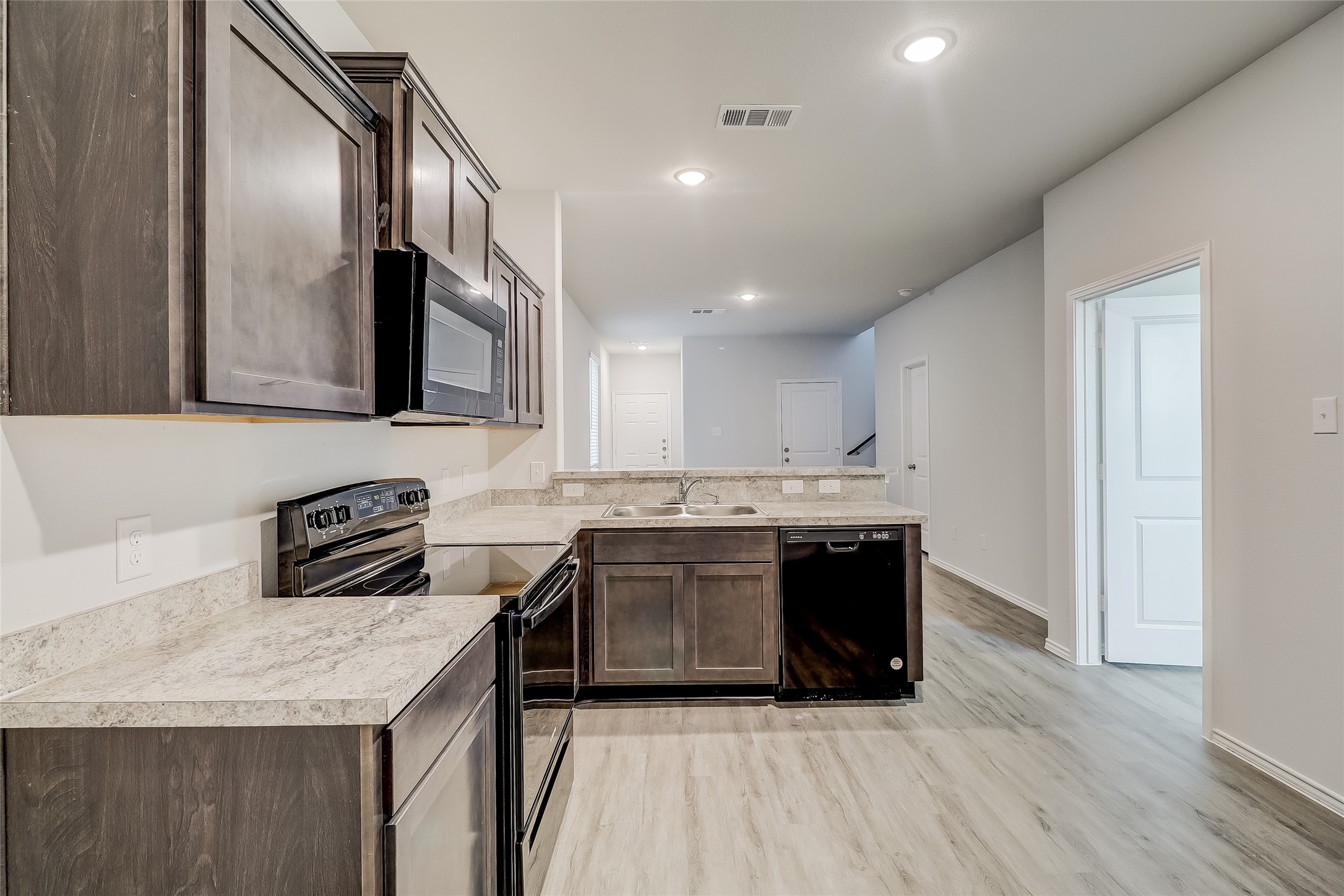 1412 Ester Lane , Ennis, TX, 75119 | 20936066 | Realty Texas LLC