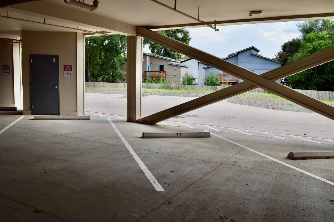1811 Webberville Road 1307 , Austin, TX, 78721 | 9000766 | Realty Texas LLC