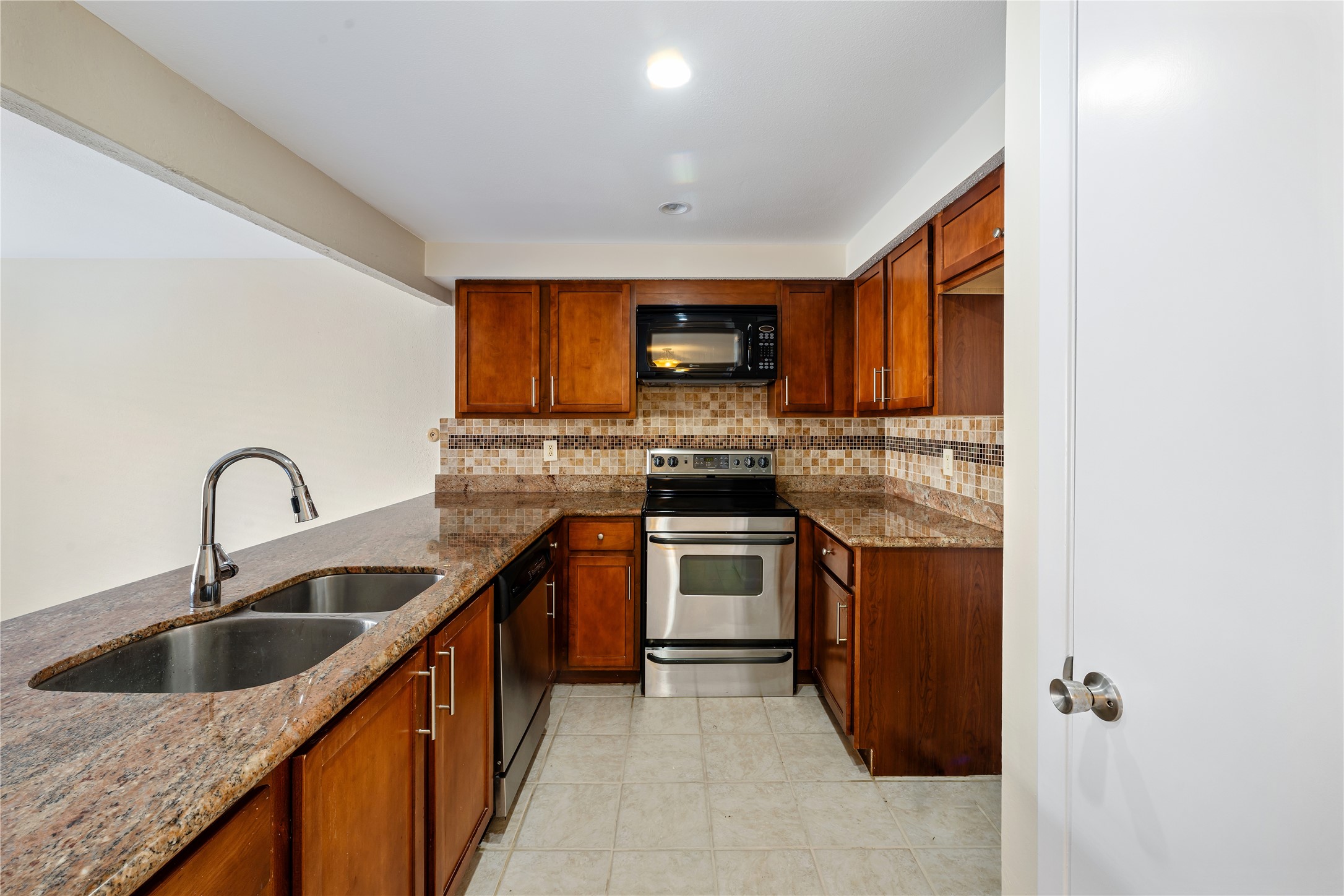 11614 Village Place Drive 337 , Houston, TX, 77077 | 69851884 | Realty Texas LLC
