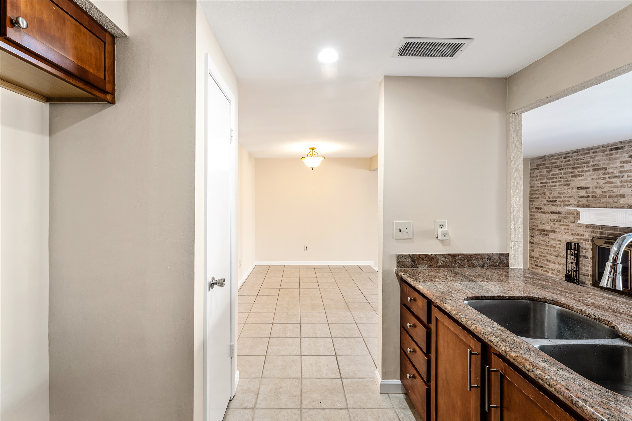11614 Village Place Drive 337 , Houston, TX, 77077 | 69851884 | Realty Texas LLC
