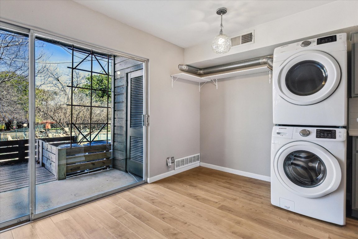 1304 Mariposa Drive 104 , Austin, TX, 78704 | 9373981 | Realty Texas LLC