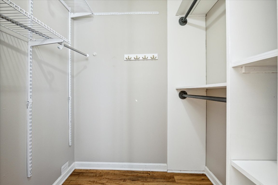 1304 Mariposa Drive 104 , Austin, TX, 78704 | 9373981 | Realty Texas LLC