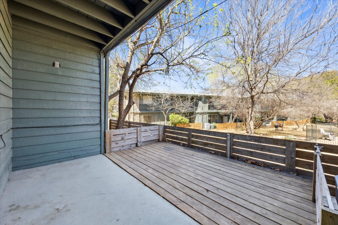 1304 Mariposa Drive 104 , Austin, TX, 78704 | 9373981 | Realty Texas LLC
