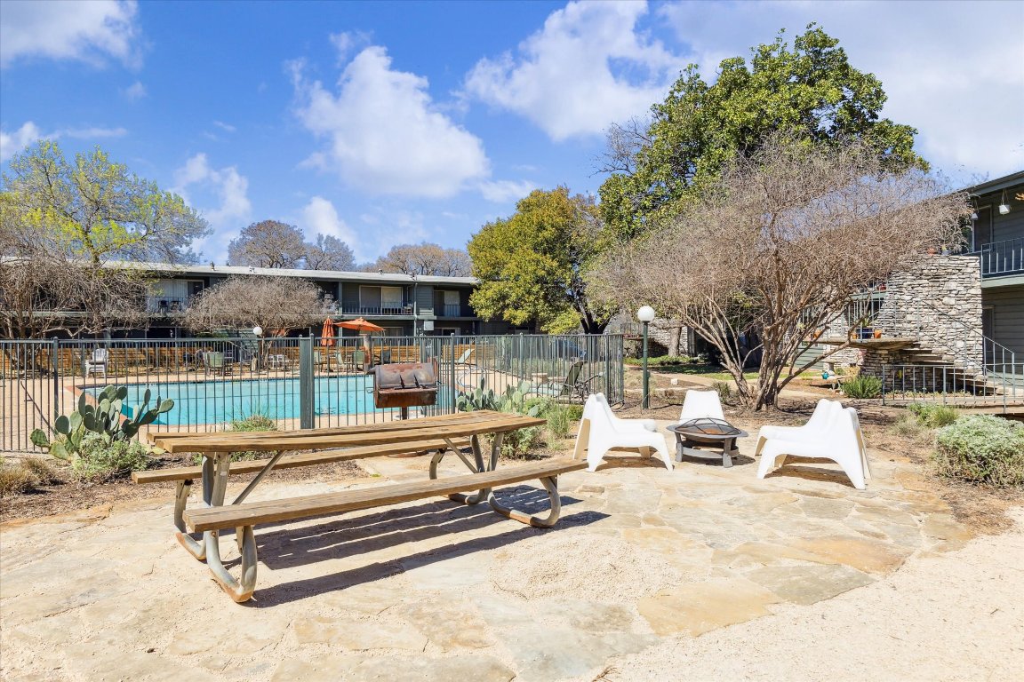 1304 Mariposa Drive 104 , Austin, TX, 78704 | 9373981 | Realty Texas LLC