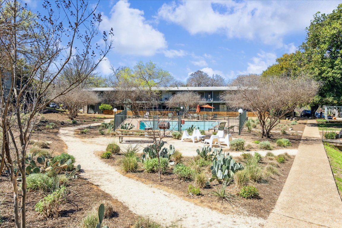 1304 Mariposa Drive 104 , Austin, TX, 78704 | 9373981 | Realty Texas LLC
