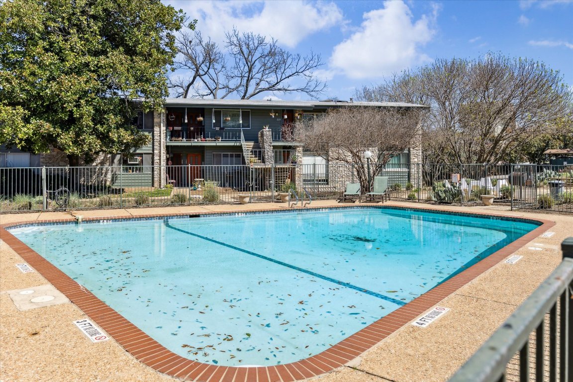 1304 Mariposa Drive 104 , Austin, TX, 78704 | 9373981 | Realty Texas LLC