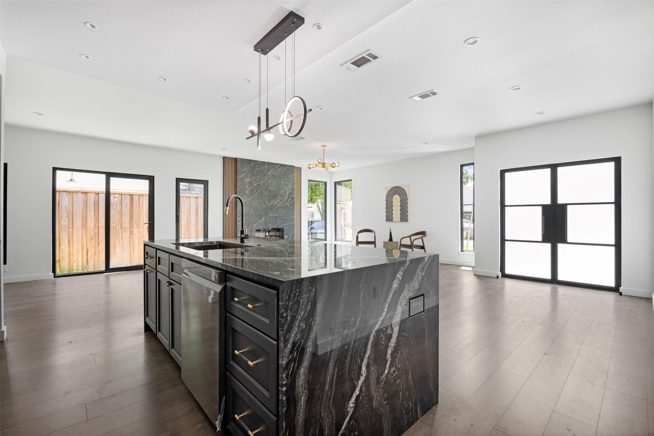 2535 Exline Street , Dallas, TX, 75215 | 20935743 | Realty Texas LLC